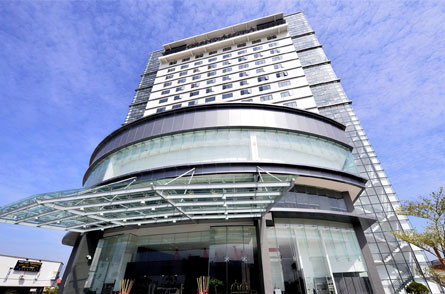 Grand Alora Hotel